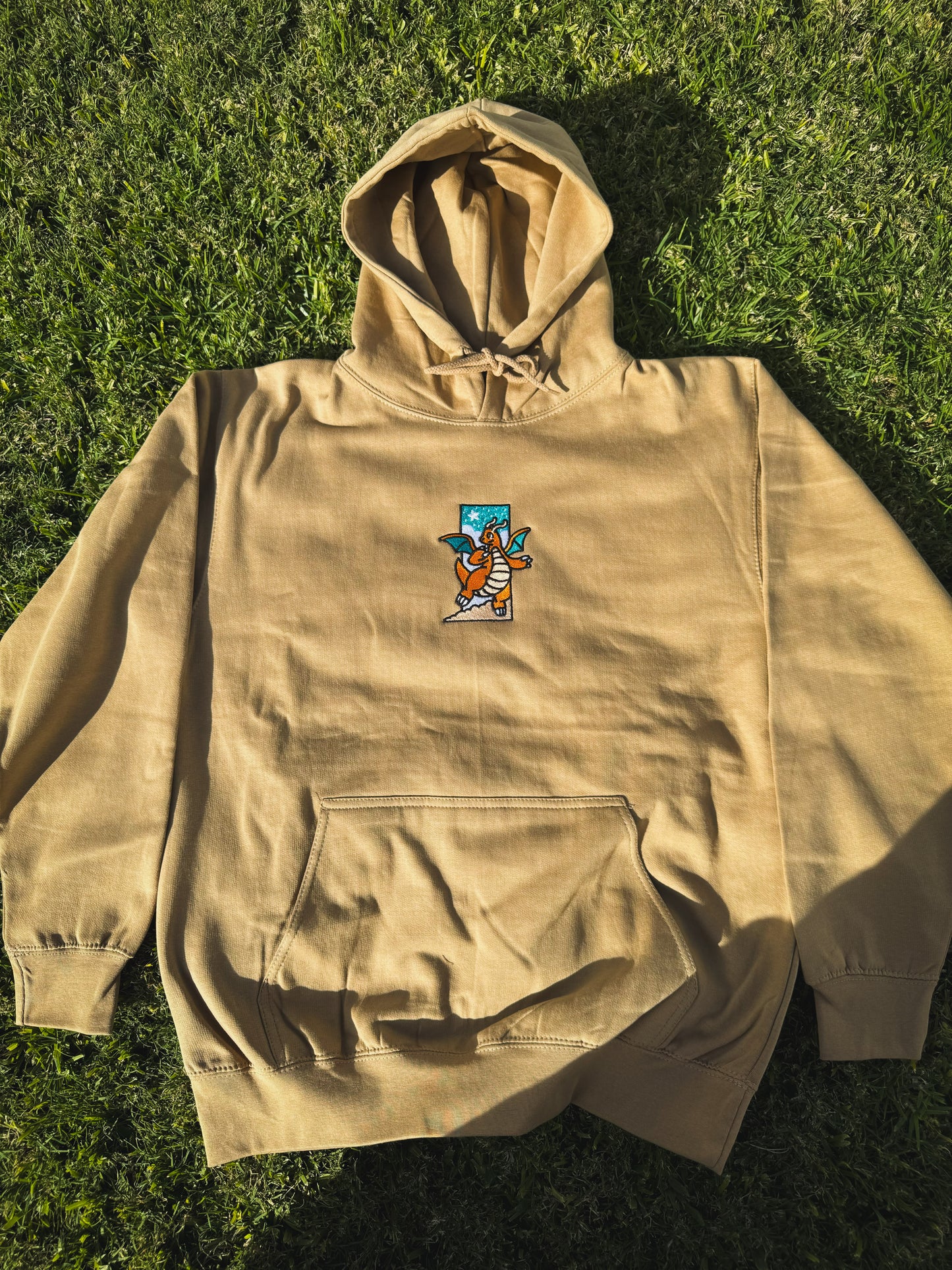 Dragonite "DRAGON CLAW" Hoodie